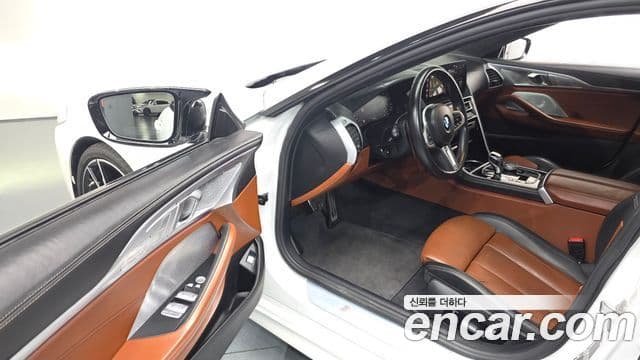 BMW 8시리즈 (G15) M850i xDrive Gran Coupe, 2023 11