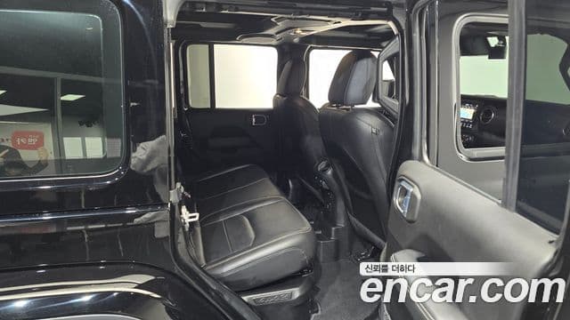 Jeep Wrangler (JL) 2.0 Overland Power top 4도어 4xe, 2021 12