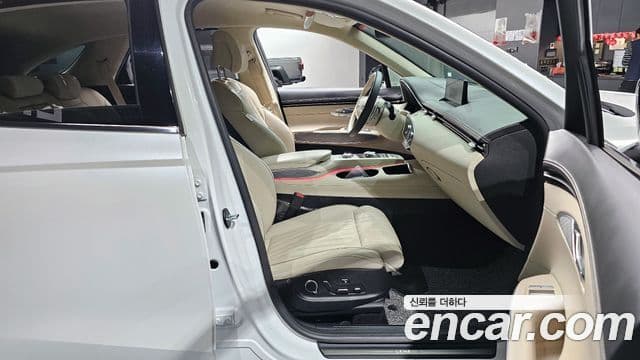 Genesis GV70, 2024 10