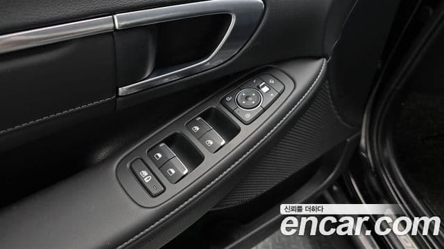 Hyundai Sonata гибрид (DN8) Premium Plus, 2023 17