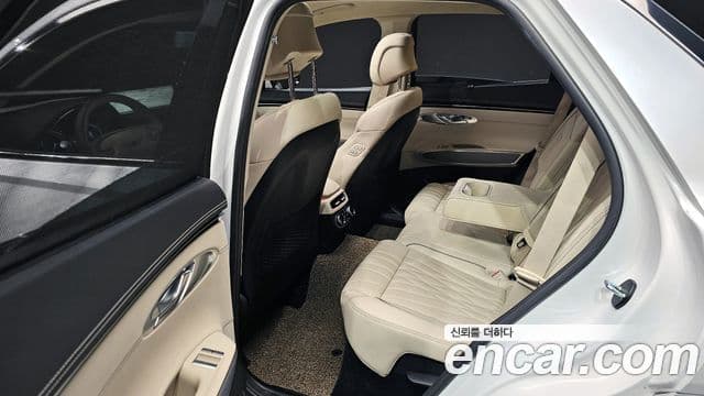 Genesis GV70, 2024 11