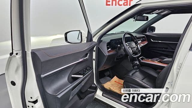 KG모빌리티(SsangYong) The / новый New Torres T7, 2025 10