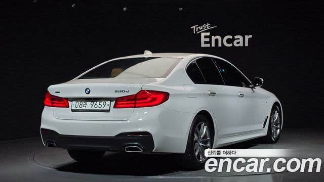BMW 5시리즈 (G30) 520d xDrive M Sport Plus, 2017 2