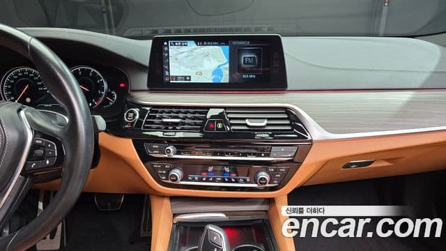 BMW 5시리즈 (G30) 520d xDrive M Sport Plus, 2017 14