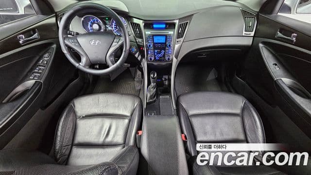 Hyundai YF Sonata Luxury, 2012 7