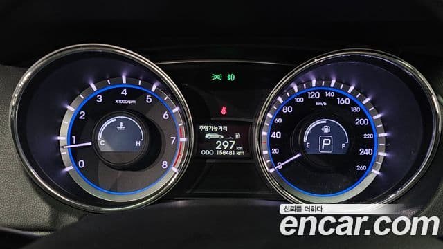 Hyundai YF Sonata Luxury, 2012 8