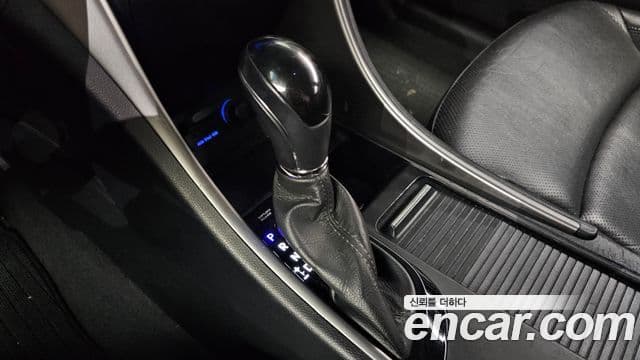 Hyundai YF Sonata Luxury, 2012 9