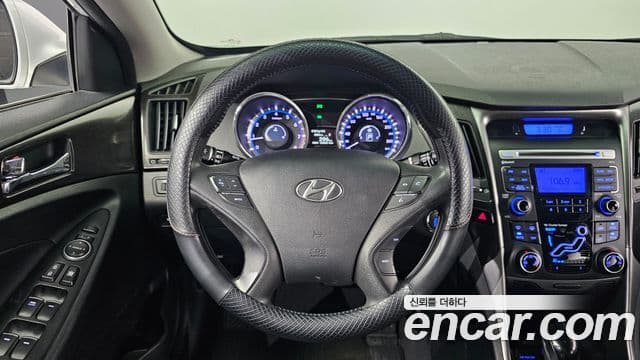 Hyundai YF Sonata Luxury, 2012 15