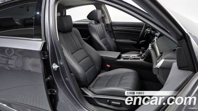 Honda Accord 10세대 1.5 турбо, 2021 10