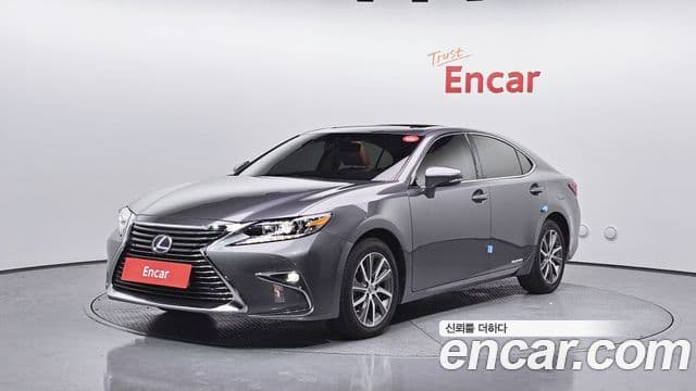 Lexus New ES300h XV60, 2018 1