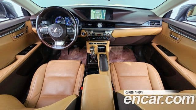 Lexus New ES300h XV60, 2018 7