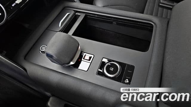 Land Rover Discovery 5 D250 S, 2022 9