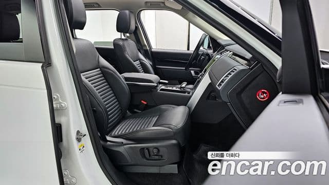 Land Rover Discovery 5 D250 S, 2022 13