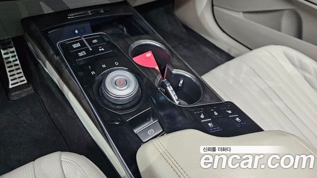 Kia K8 Signature, 2022 9