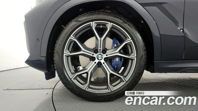 BMW X6 (G06) xDrive40i M Sport, 2023 все фото