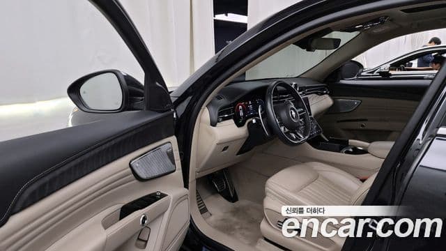 Maserati Grecale 2.0 AWD GT, 2023 10