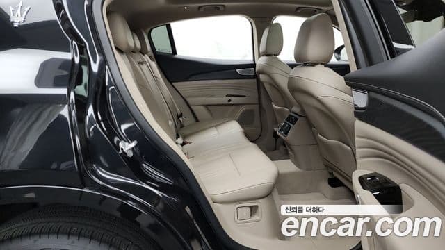 Maserati Grecale 2.0 AWD GT, 2023 12