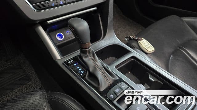 Hyundai LF Sonata Special, 2016 9