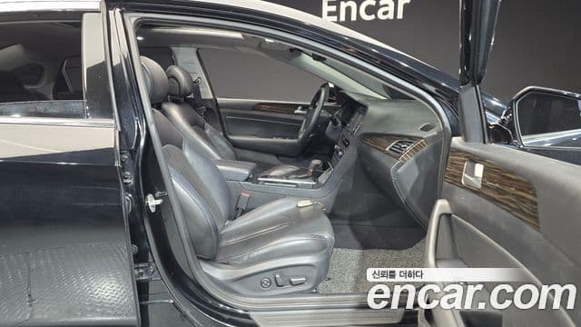 Hyundai LF Sonata Special, 2016 10