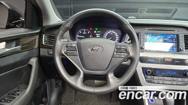 Hyundai LF Sonata Special, 2016 13