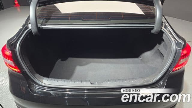 Hyundai LF Sonata Special, 2016 20