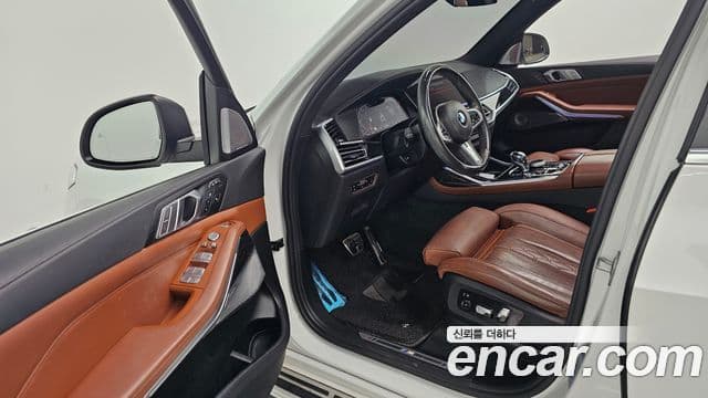 BMW X7 (G07) xDrive 40d M Sport 6인승, 2022 10