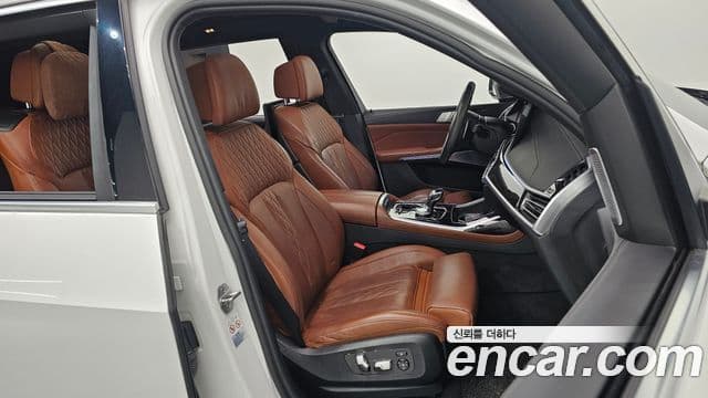 BMW X7 (G07) xDrive 40d M Sport 6인승, 2022 11