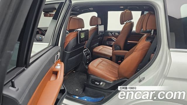 BMW X7 (G07) xDrive 40d M Sport 6인승, 2022 12
