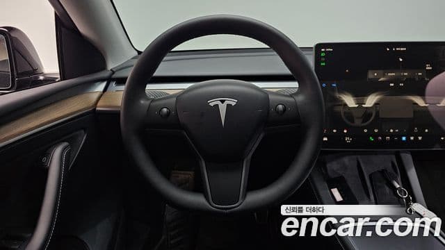 Tesla модель Y Long Range AWD, 2024 13
