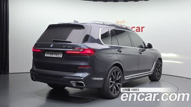 BMW X7 (G07) xDrive 30d M Sport 6인승, 2020 2