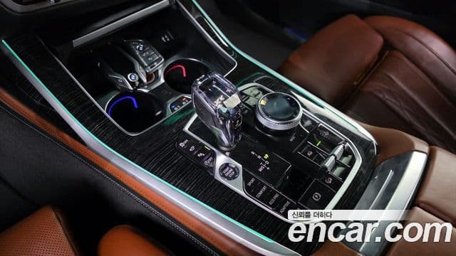 BMW X7 (G07) xDrive 30d M Sport 6인승, 2020 9