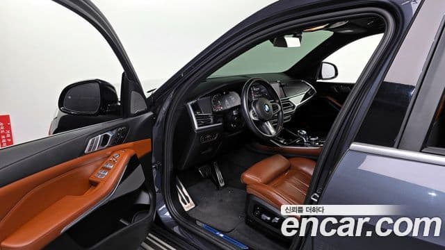 BMW X7 (G07) xDrive 30d M Sport 6인승, 2020 10