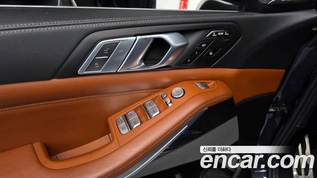 BMW X7 (G07) xDrive 30d M Sport 6인승, 2020 11