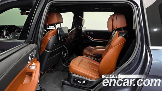 BMW X7 (G07) xDrive 30d M Sport 6인승, 2020 20