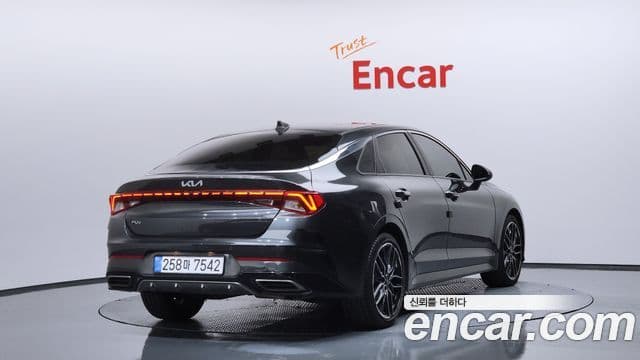 Kia K5 3세대 Prestige, 2022 2