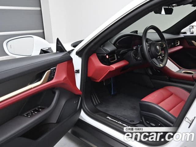 Porsche 타이칸 турбо S, 2025 11