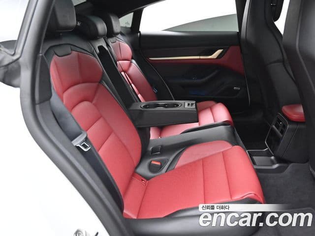 Porsche 타이칸 турбо S, 2025 12