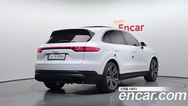 Porsche Cayenne (PO536) 3.0 E-гибрид, 2020 2