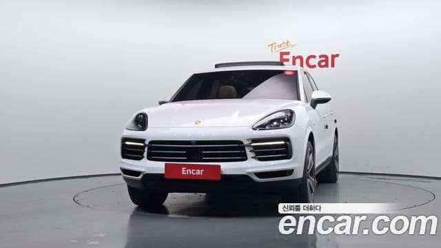 Porsche Cayenne (PO536) 3.0 E-гибрид, 2020 3
