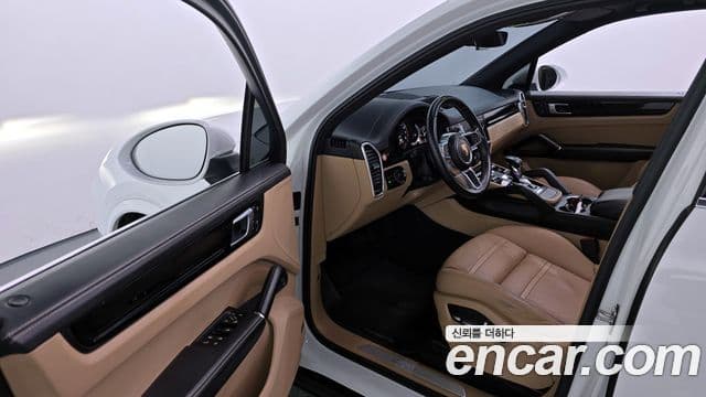 Porsche Cayenne (PO536) 3.0 E-гибрид, 2020 9