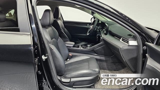 Kia K5 3세대 Trendy, 2021 11