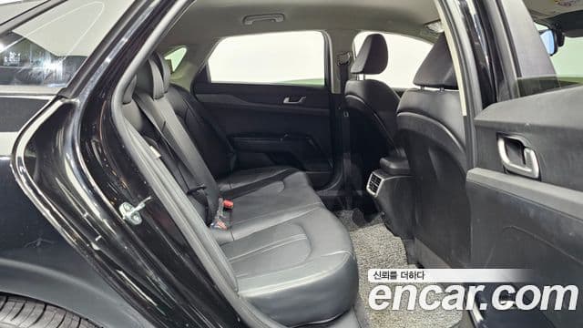 Kia K5 3세대 Trendy, 2021 12