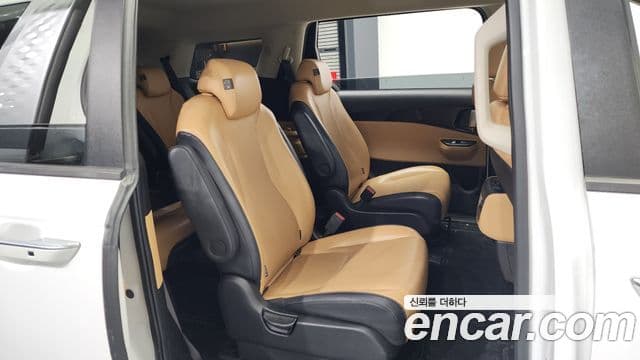 Kia Carnival 4세대 Prestige, 2023 12