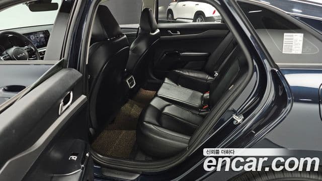 Kia K5 3세대 Standard, 2023 12