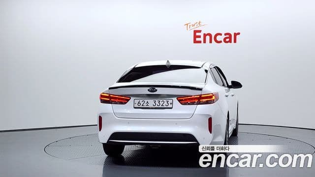 Kia K5 гибрид 2세대 Prestige, 2016 4