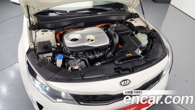 Kia K5 гибрид 2세대 Prestige, 2016 6