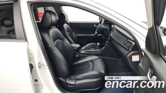 Kia K5 гибрид 2세대 Prestige, 2016 11