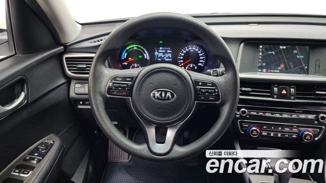 Kia K5 гибрид 2세대 Prestige, 2016 13