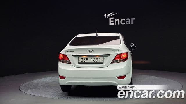 Hyundai Accent(новый кузов / новое поколение) Premier, 2012 4