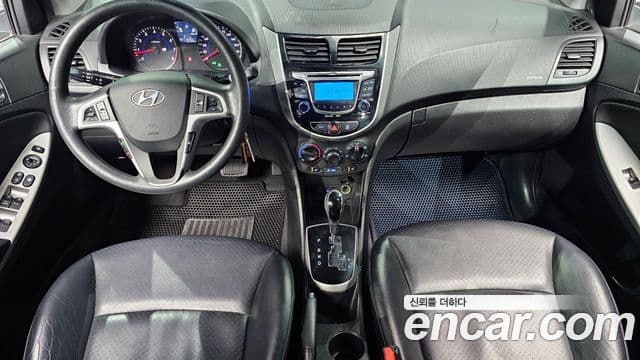 Hyundai Accent(новый кузов / новое поколение) Premier, 2012 7